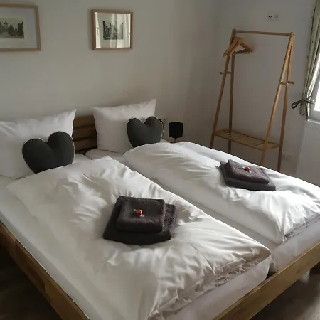 Апартаменты Gaestehaus Am Ploenlein